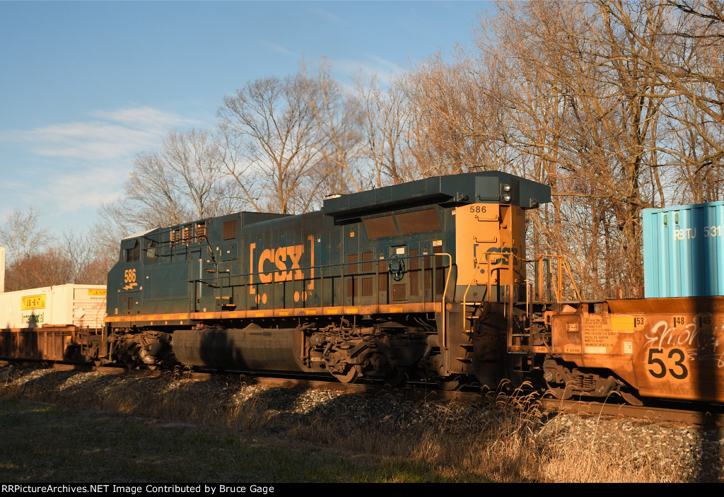 CSX 586